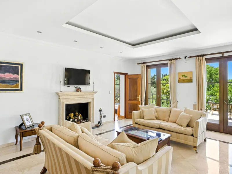 House - Detached Villa в продаже в Alhaurín el Grande, Málaga. В доме 6 спален и 6 ванных комнат. Площадь дома 600 м². Площадь участка 32000 м²