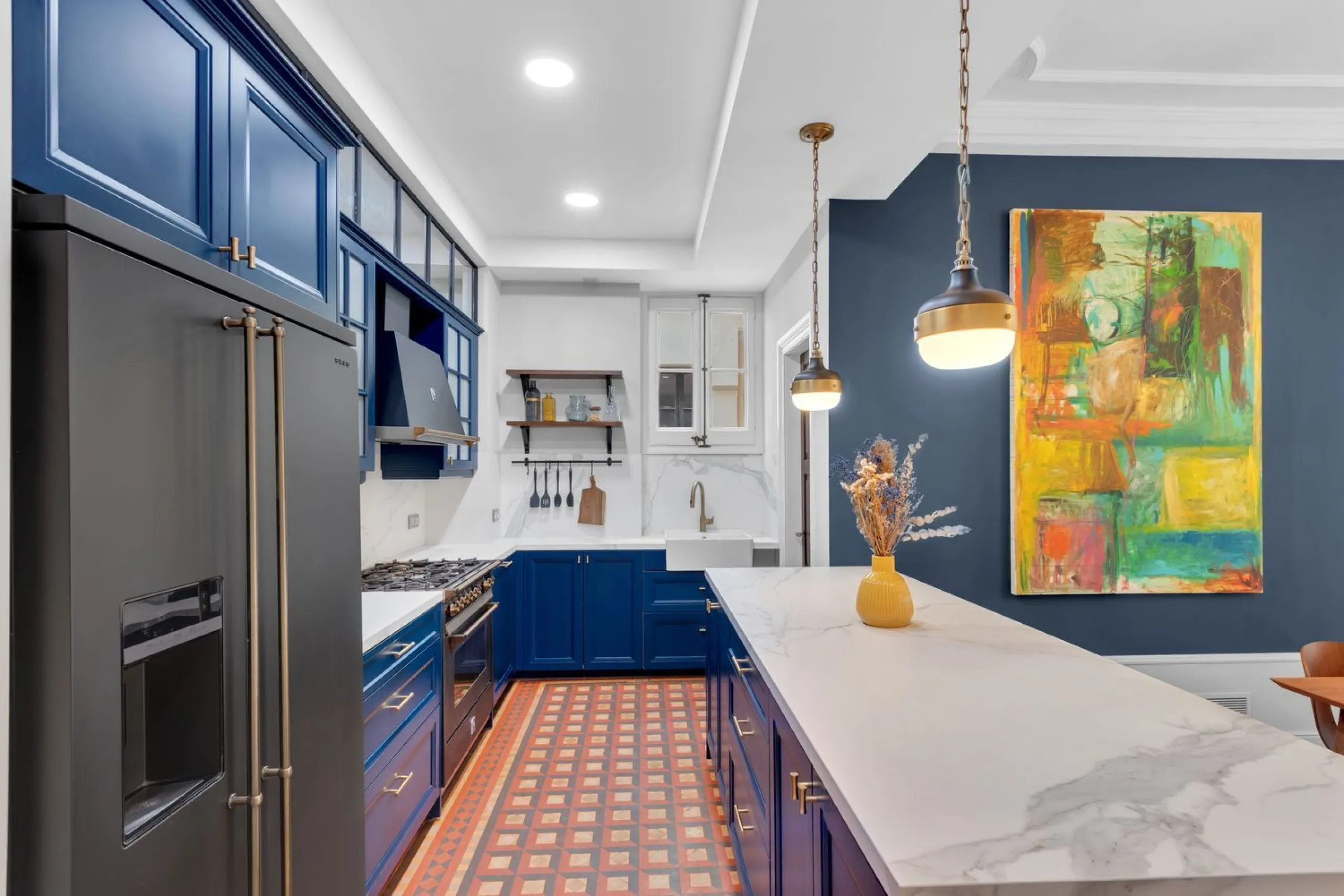 Renovierte Wohnung mit Galerie und hohen Decken nahe dem Triumphbogen, Barcelona