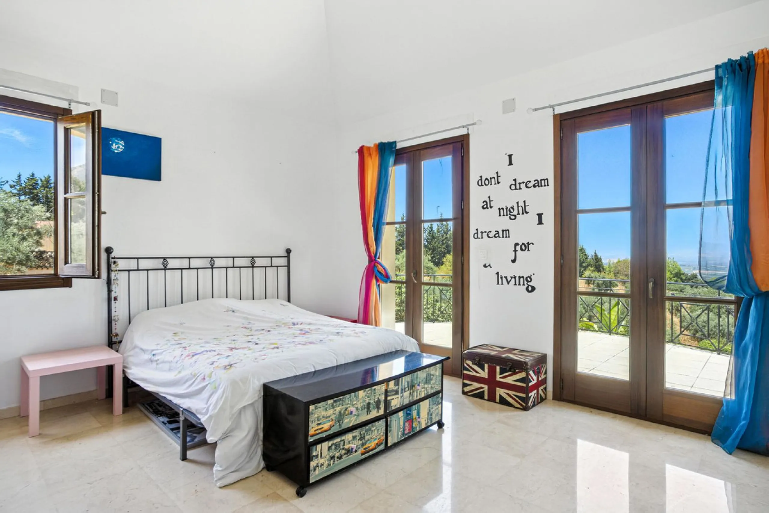 House - Detached Villa в продаже в Alhaurín el Grande, Málaga. В доме 6 спален и 6 ванных комнат. Площадь дома 600 м². Площадь участка 32000 м²
