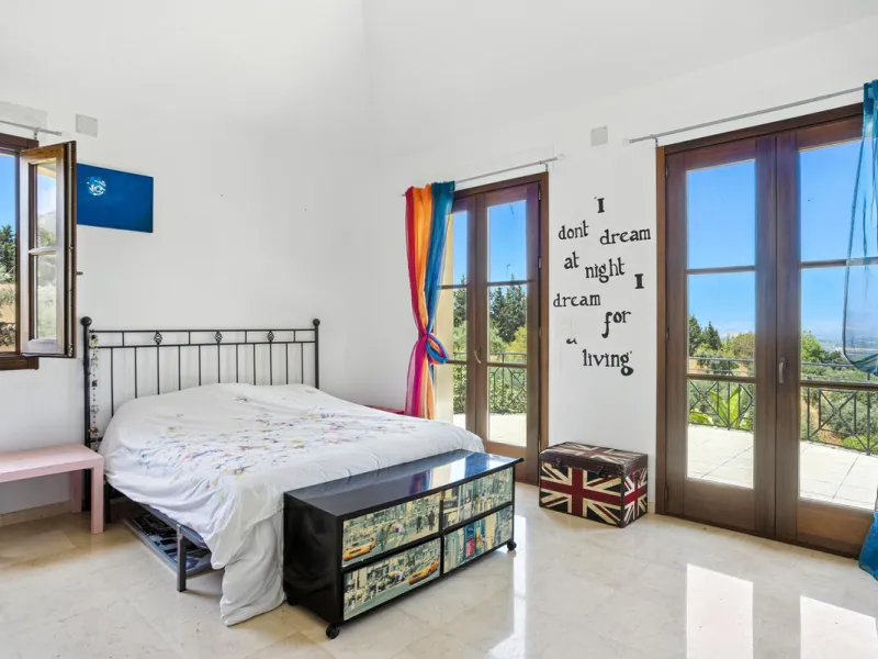 House - Detached Villa в продаже в Alhaurín el Grande, Málaga. В доме 6 спален и 6 ванных комнат. Площадь дома 600 м². Площадь участка 32000 м²