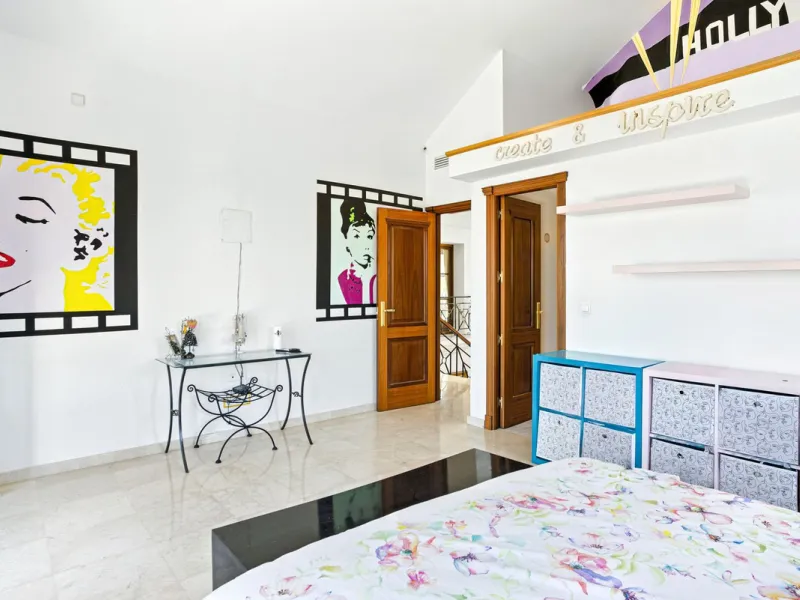 House - Detached Villa в продаже в Alhaurín el Grande, Málaga. В доме 6 спален и 6 ванных комнат. Площадь дома 600 м². Площадь участка 32000 м²