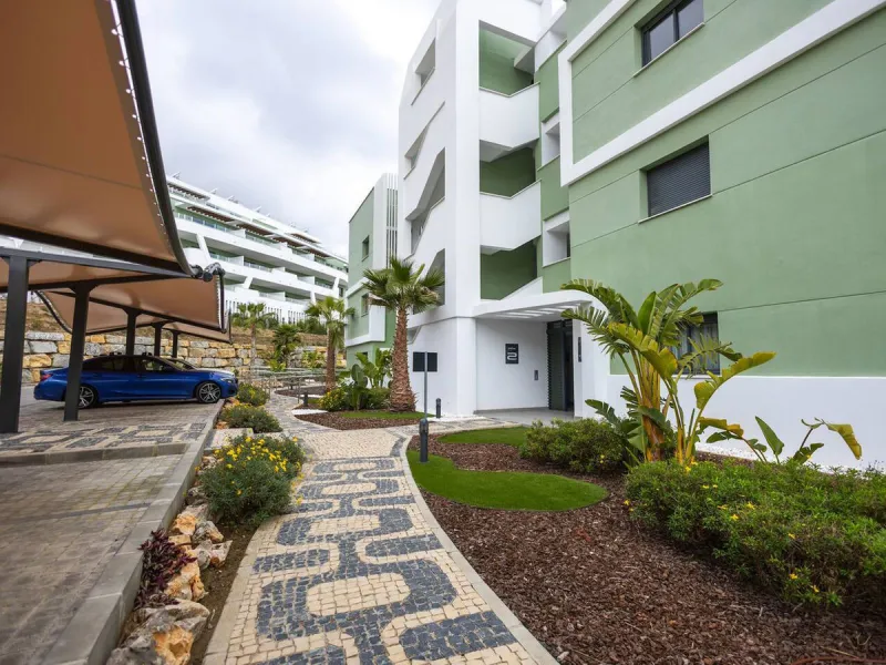 Spectacular Duplex Penthouse in the Ipanema urbanization of La Cala de Mijas.