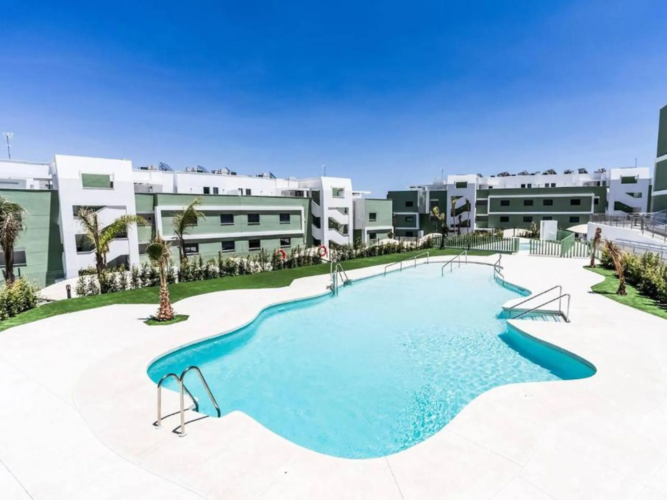 Spectacular Duplex Penthouse in the Ipanema urbanization of La Cala de Mijas.