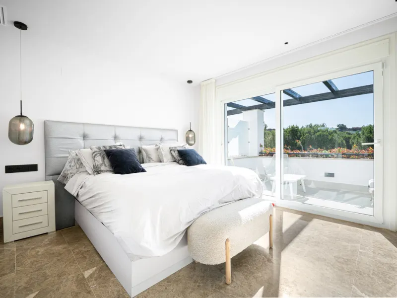 Experience effortless coastal living in Townhouse Targa, a modern Mediterranean home in the heart of Marbella East. This elegant townhouse sits in a secure gated community close to golden beaches and leading golf courses. Designed across three levels, it 