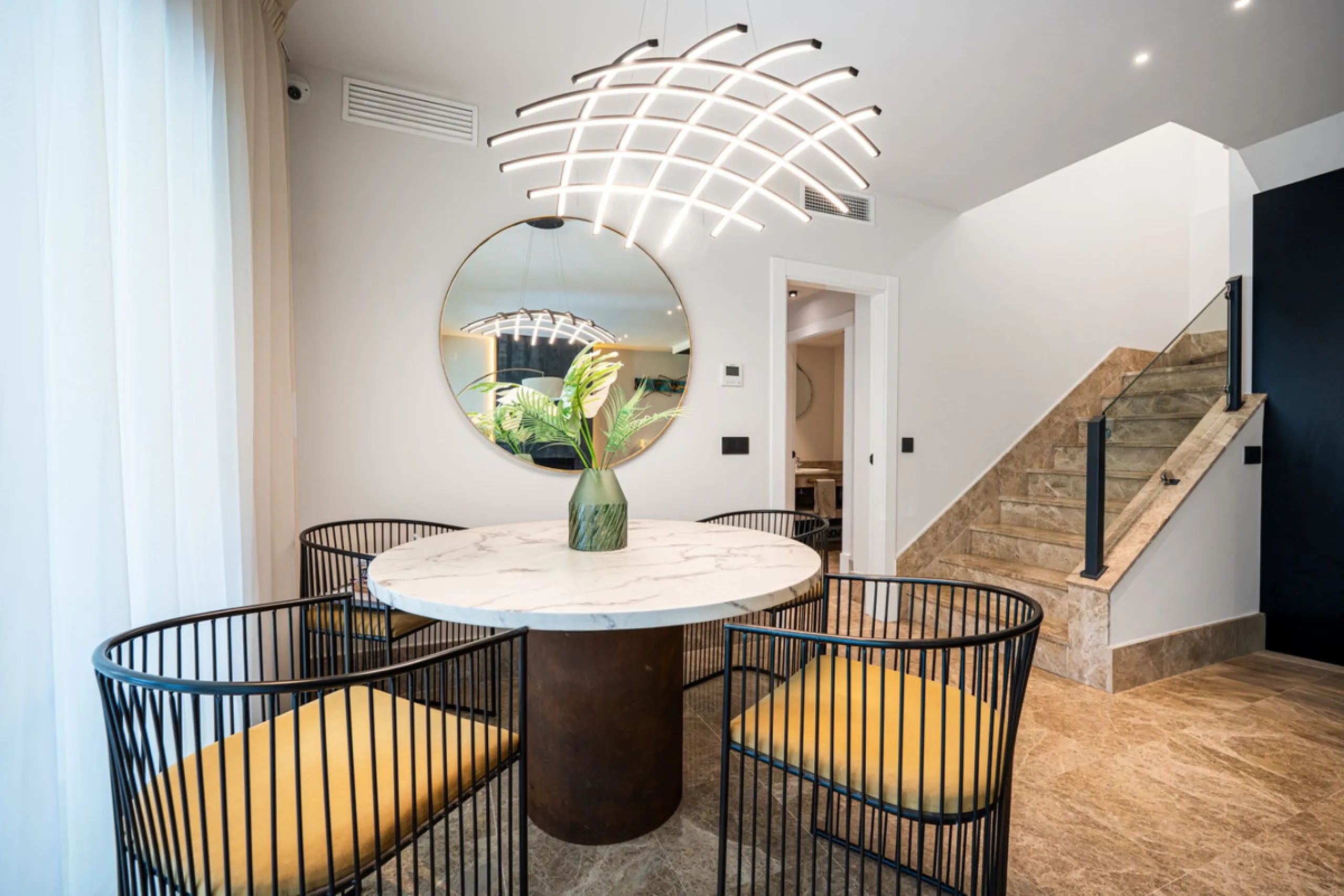 Experience effortless coastal living in Townhouse Targa, a modern Mediterranean home in the heart of Marbella East. This elegant townhouse sits in a secure gated community close to golden beaches and leading golf courses. Designed across three levels, it 