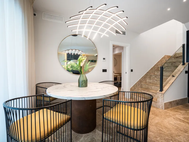 Experience effortless coastal living in Townhouse Targa, a modern Mediterranean home in the heart of Marbella East. This elegant townhouse sits in a secure gated community close to golden beaches and leading golf courses. Designed across three levels, it 