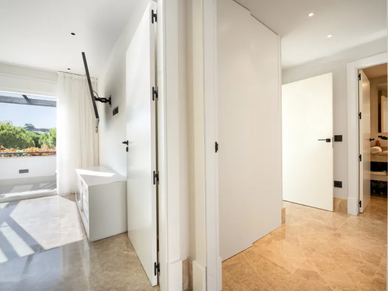 Experience effortless coastal living in Townhouse Targa, a modern Mediterranean home in the heart of Marbella East. This elegant townhouse sits in a secure gated community close to golden beaches and leading golf courses. Designed across three levels, it 