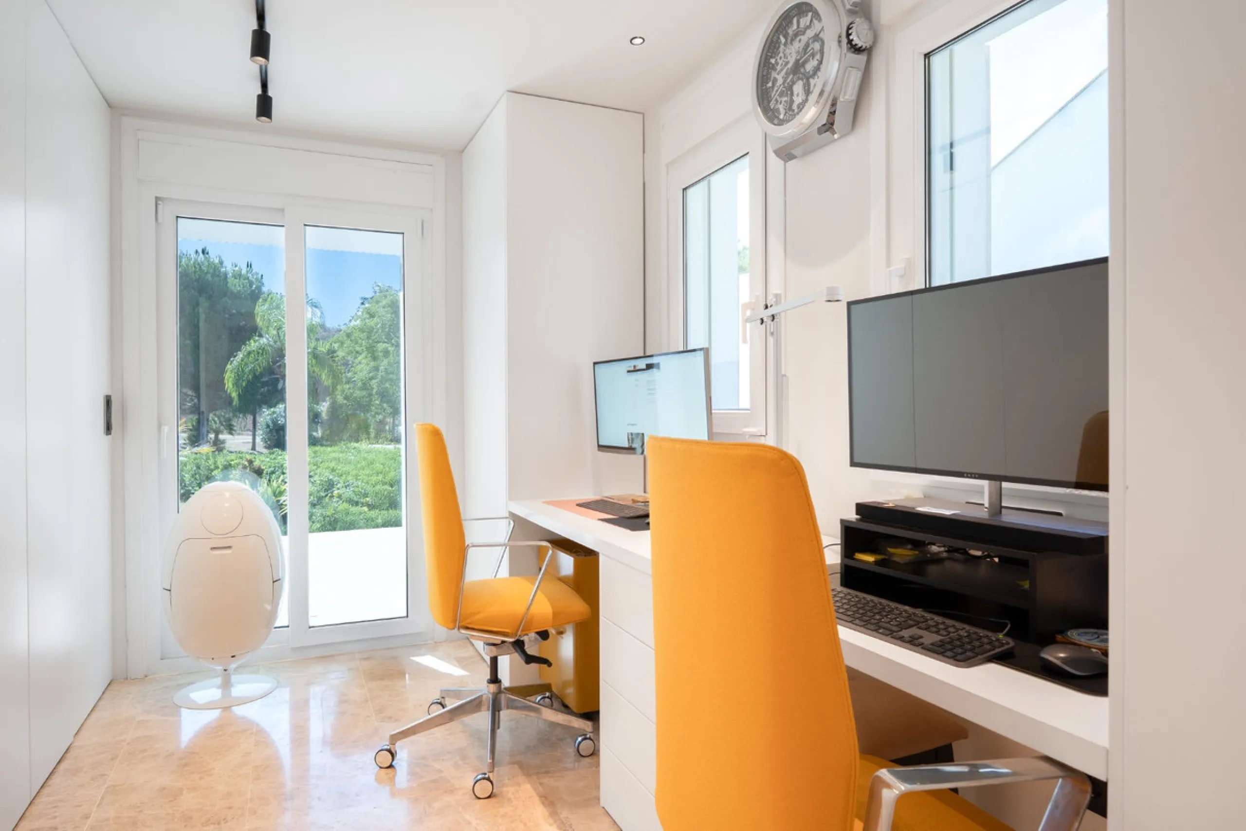 Experience effortless coastal living in Townhouse Targa, a modern Mediterranean home in the heart of Marbella East. This elegant townhouse sits in a secure gated community close to golden beaches and leading golf courses. Designed across three levels, it 