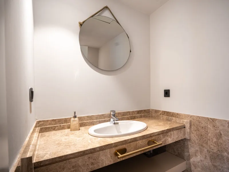 Experience effortless coastal living in Townhouse Targa, a modern Mediterranean home in the heart of Marbella East. This elegant townhouse sits in a secure gated community close to golden beaches and leading golf courses. Designed across three levels, it 