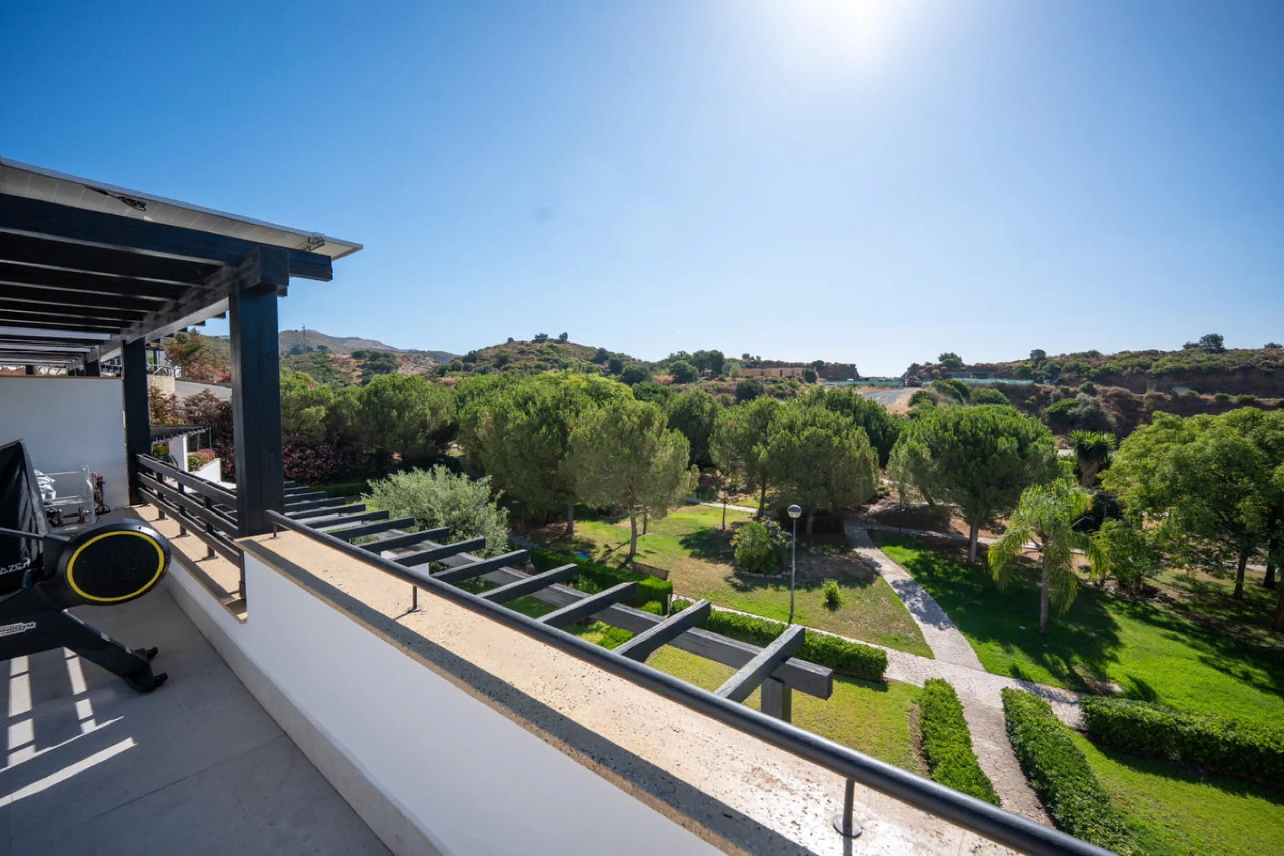 Experience effortless coastal living in Townhouse Targa, a modern Mediterranean home in the heart of Marbella East. This elegant townhouse sits in a secure gated community close to golden beaches and leading golf courses. Designed across three levels, it 
