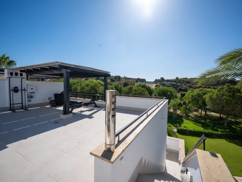 Experience effortless coastal living in Townhouse Targa, a modern Mediterranean home in the heart of Marbella East. This elegant townhouse sits in a secure gated community close to golden beaches and leading golf courses. Designed across three levels, it 