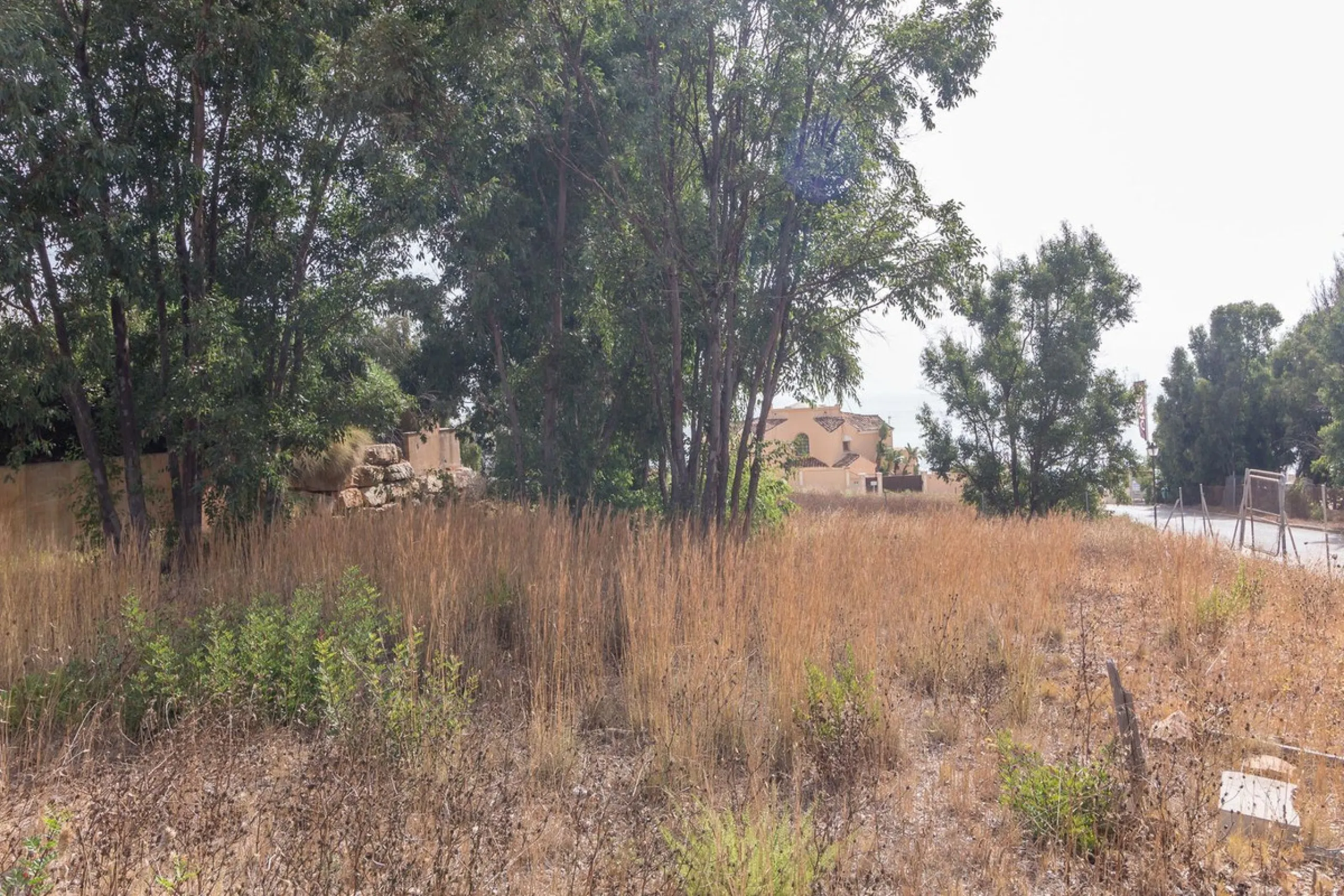 Residential plot with  sea views!