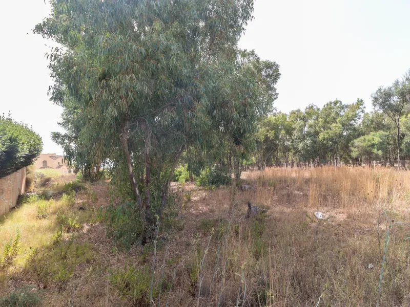 Residential plot with  sea views!