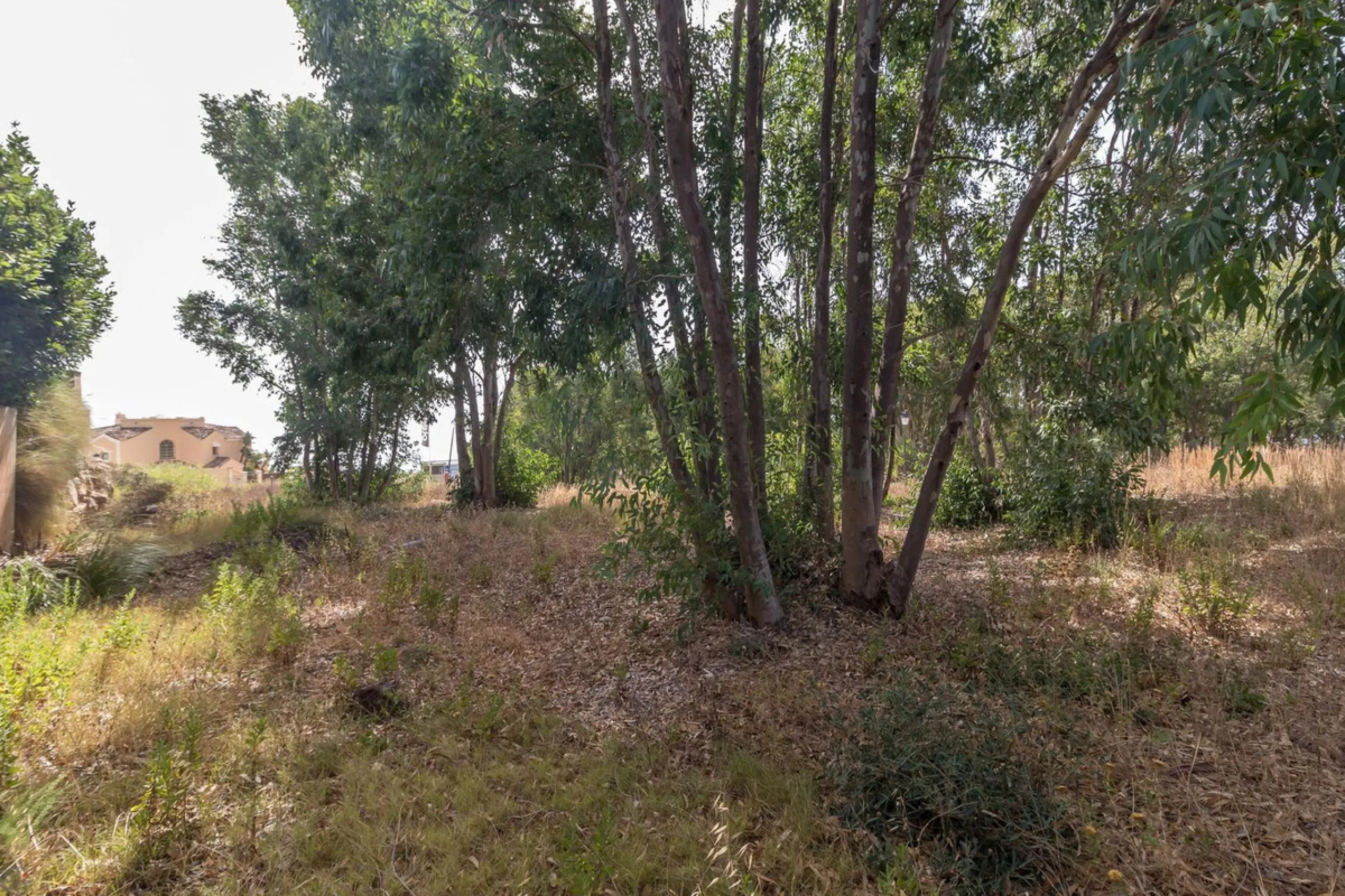 Residential plot with  sea views!