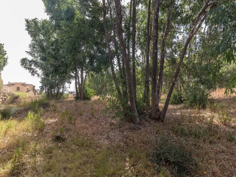 Residential plot with  sea views!