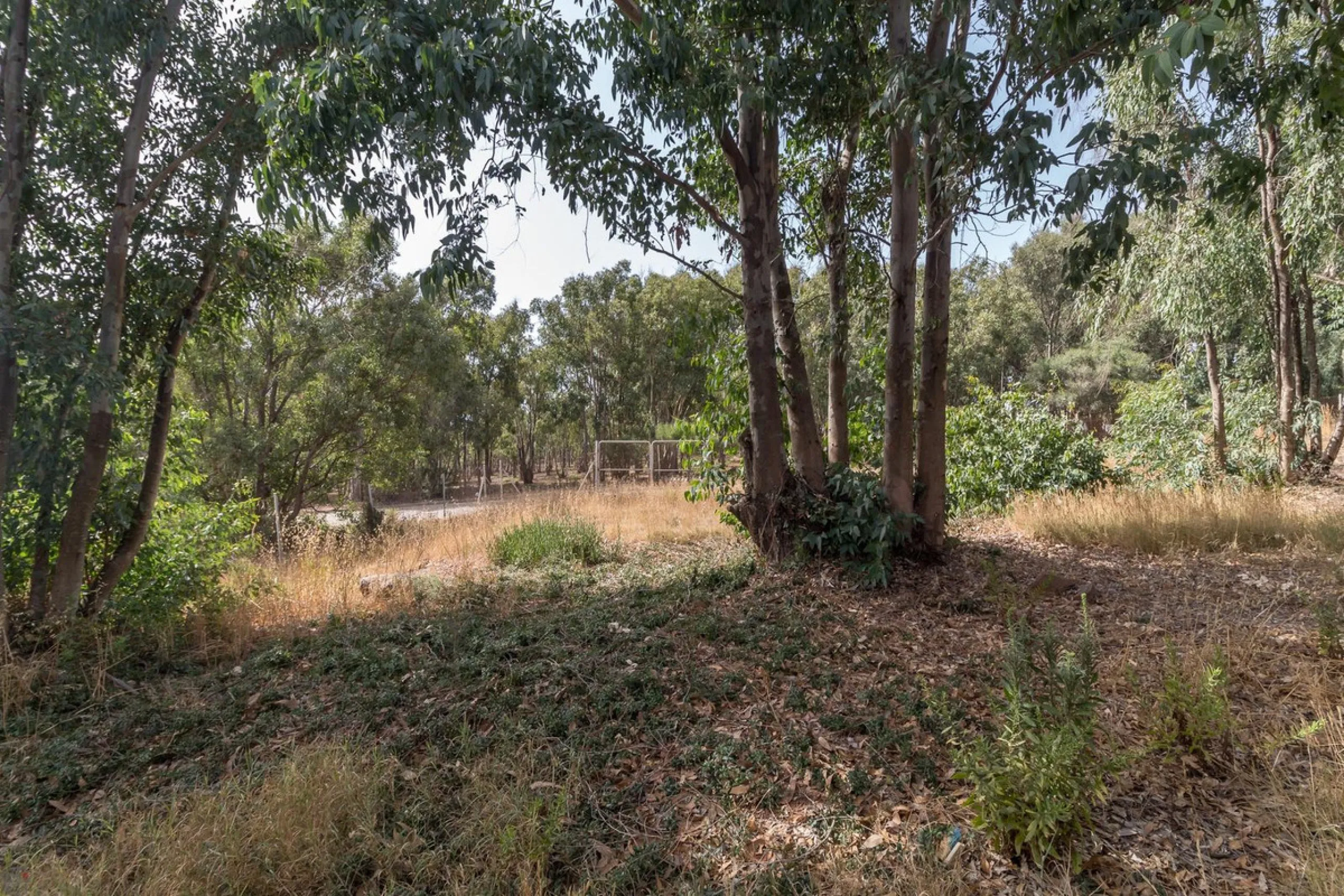 Residential plot with  sea views!