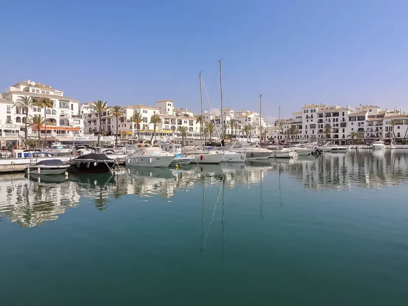 Residential plot with  sea views!