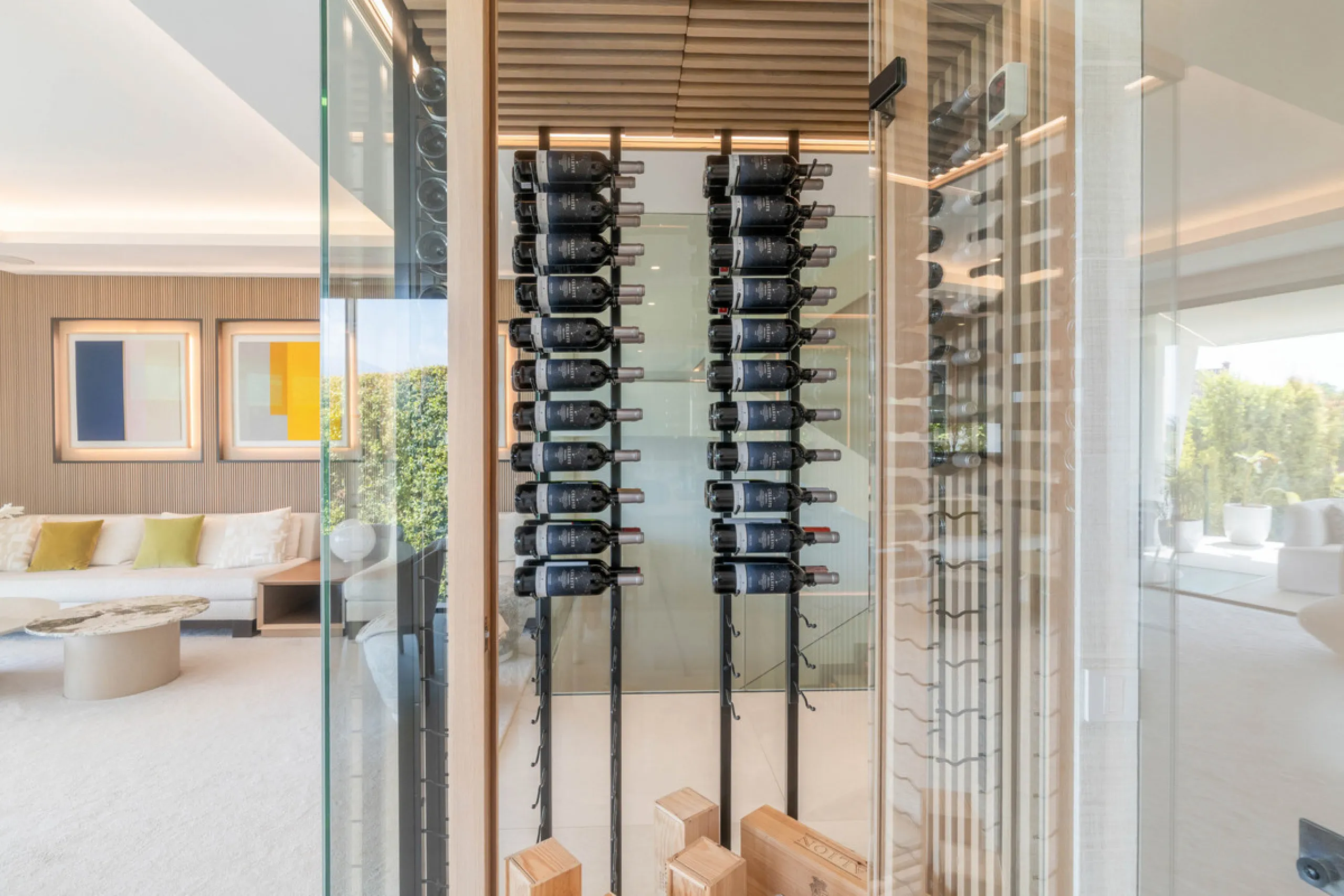We are proud to present an exceptional contemporary villa located in the heart of Nueva Andalucía, within an exclusive gated community renowned for having one of the most advanced security systems in the area, ensuring a truly private and secure living en