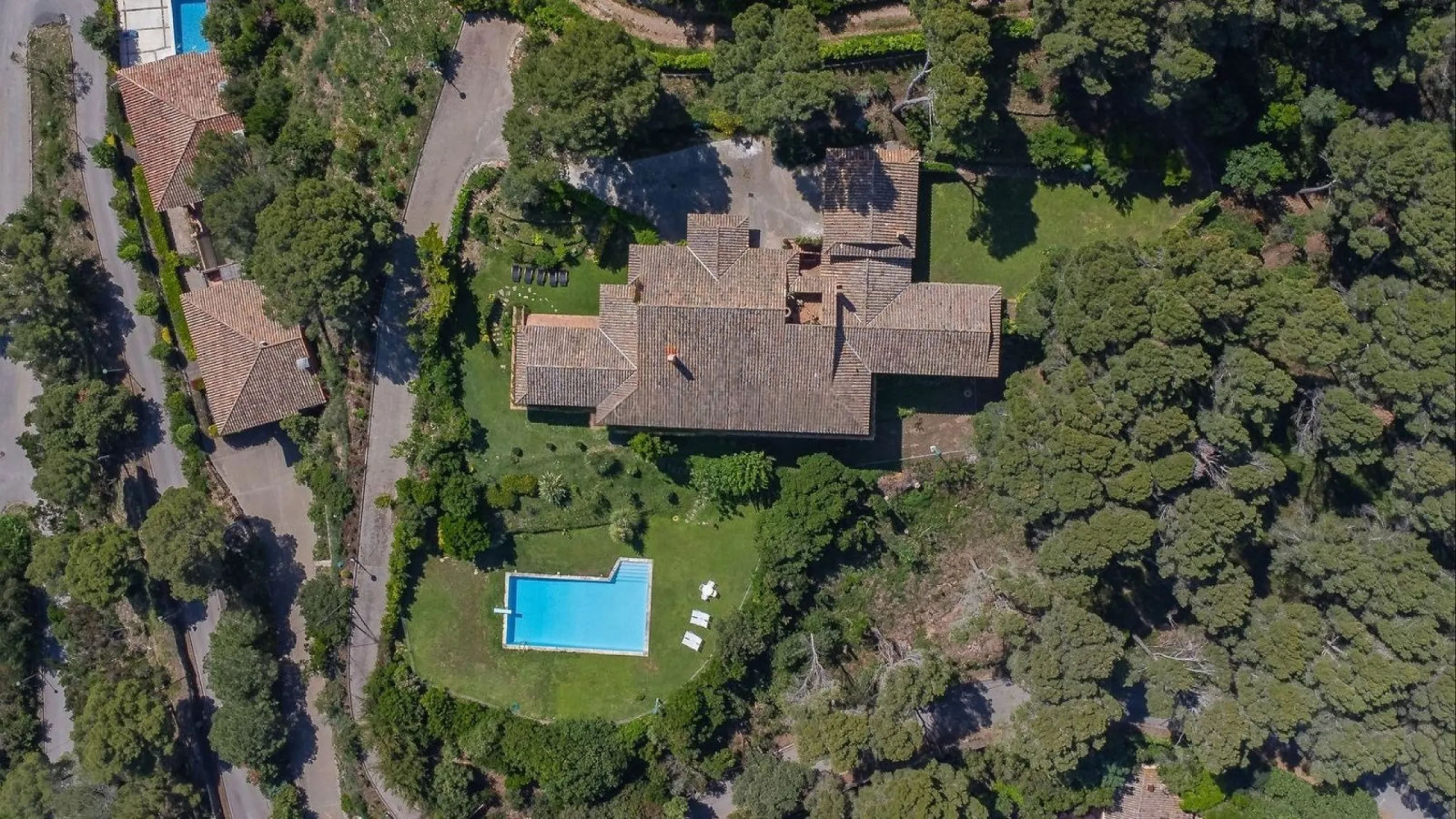 Exclusive architect-designed villa on the Costa Brava with sea views