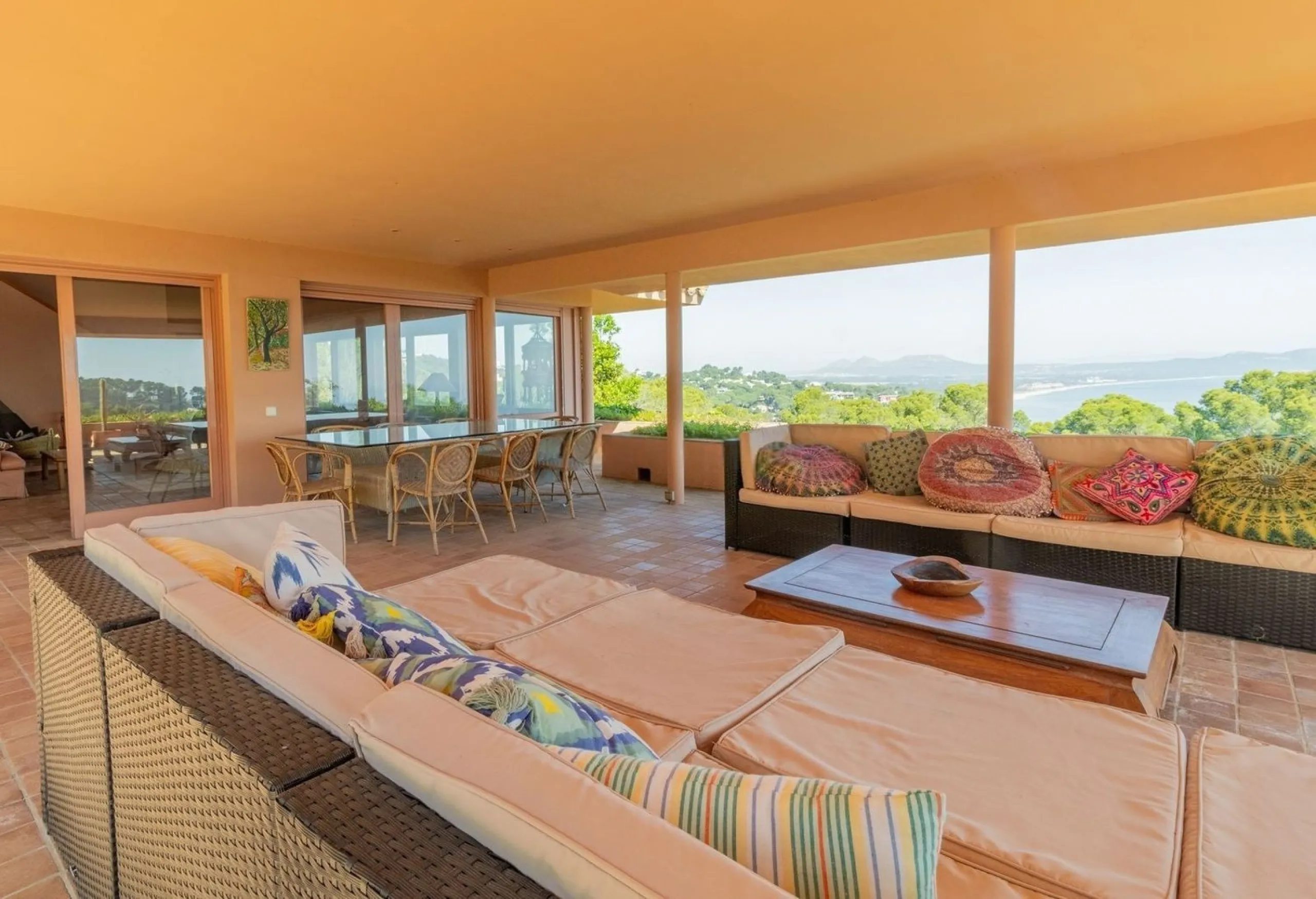 Exclusive architect-designed villa on the Costa Brava with sea views
