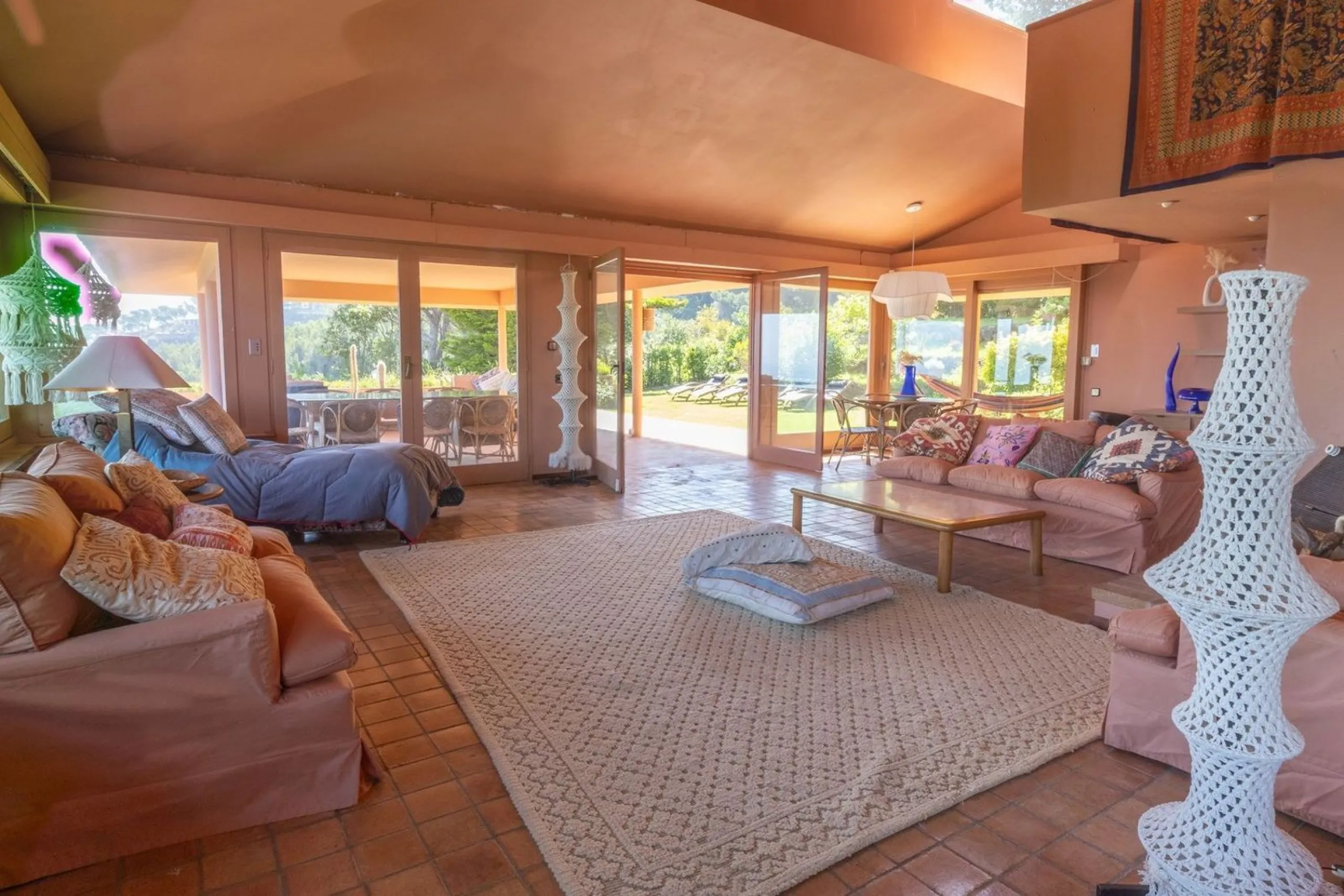 Exclusive architect-designed villa on the Costa Brava with sea views