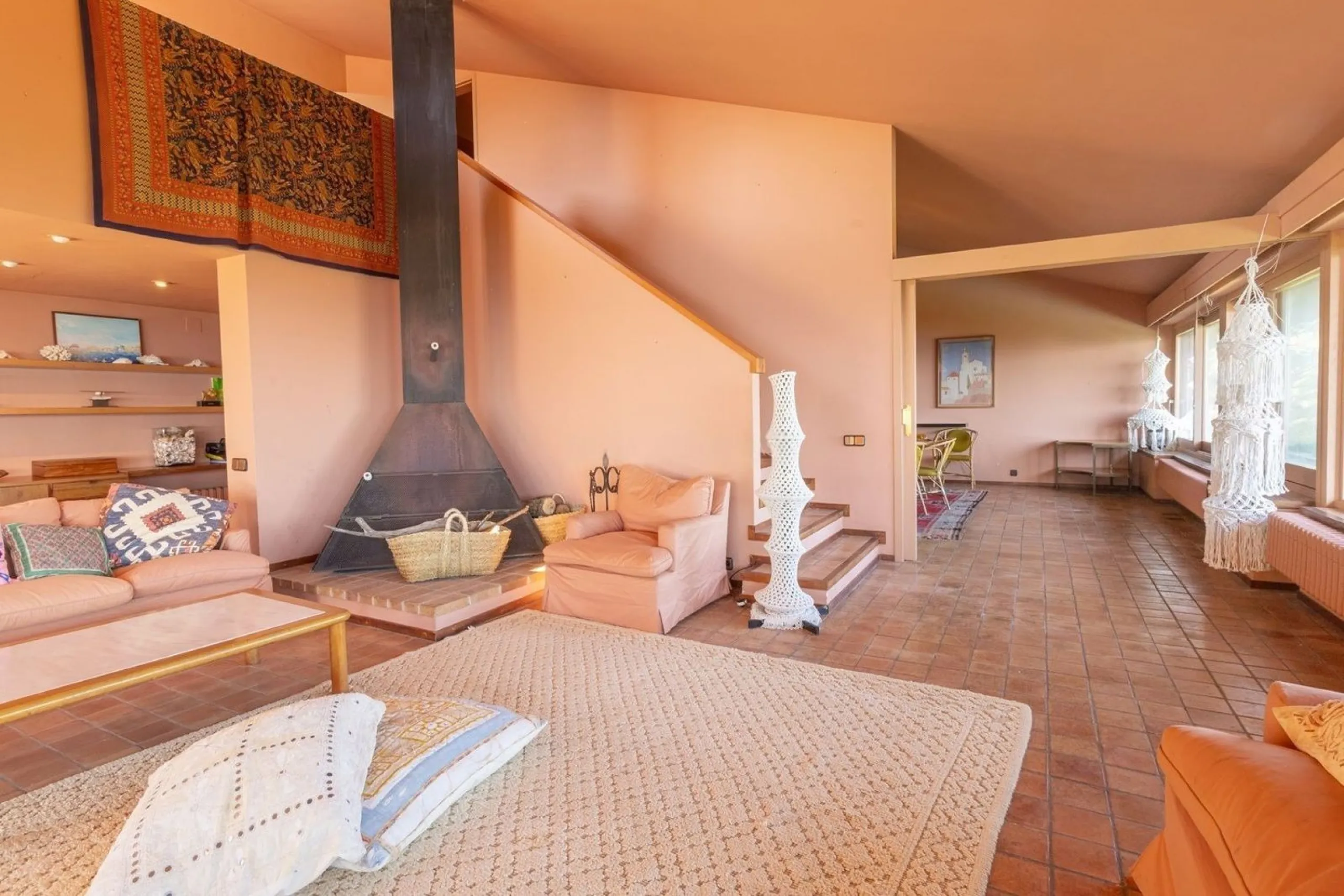 Exclusive architect-designed villa on the Costa Brava with sea views