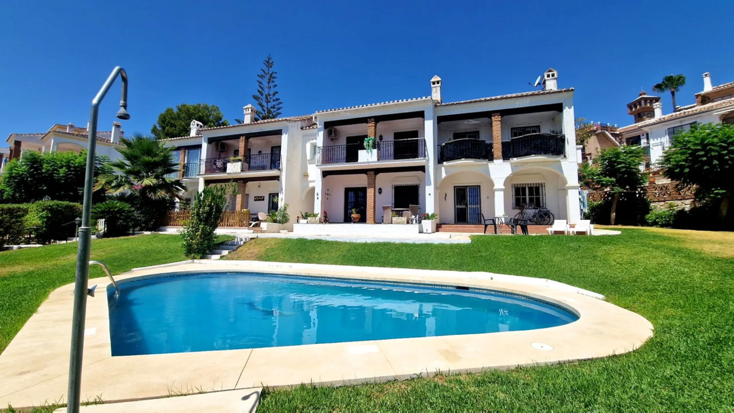 Charming End-of-Terrace Townhouse in Mijas Golf