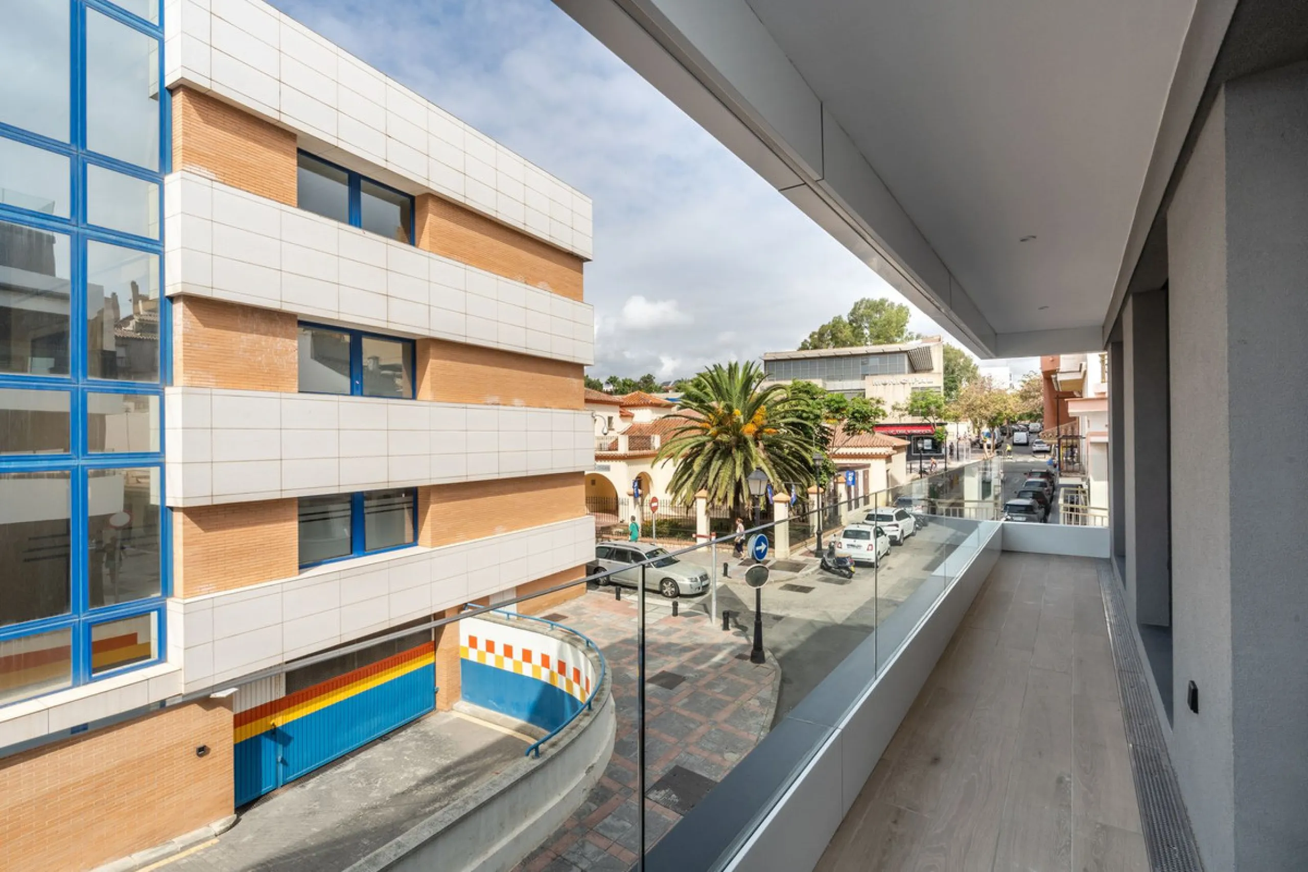 Apartment - Middle Floor Apartment в продаже в Fuengirola, Málaga. В доме 2 спален и 2 ванных комнат. Площадь дома 93 м²