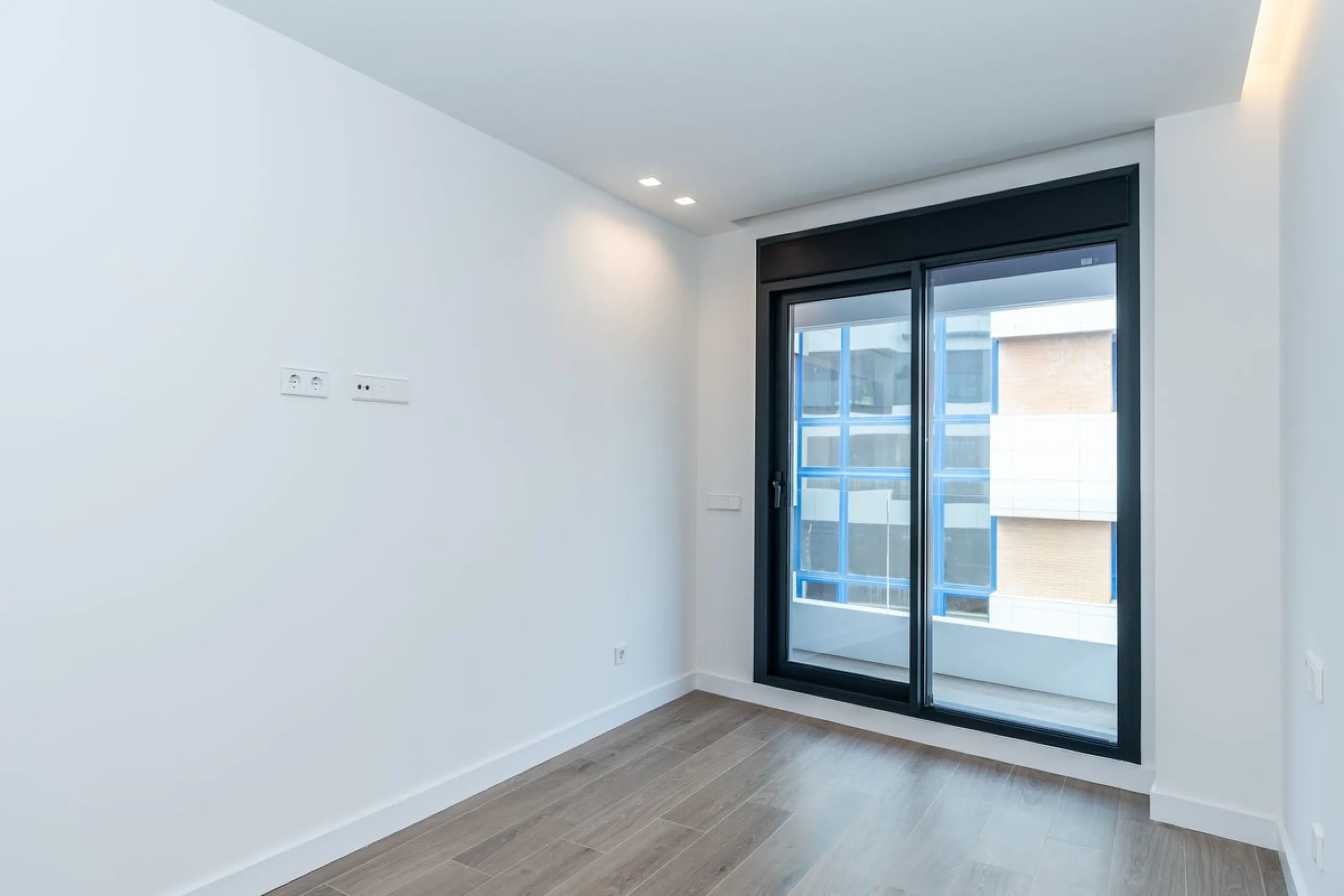 Apartment - Middle Floor Apartment в продаже в Fuengirola, Málaga. В доме 2 спален и 2 ванных комнат. Площадь дома 93 м²