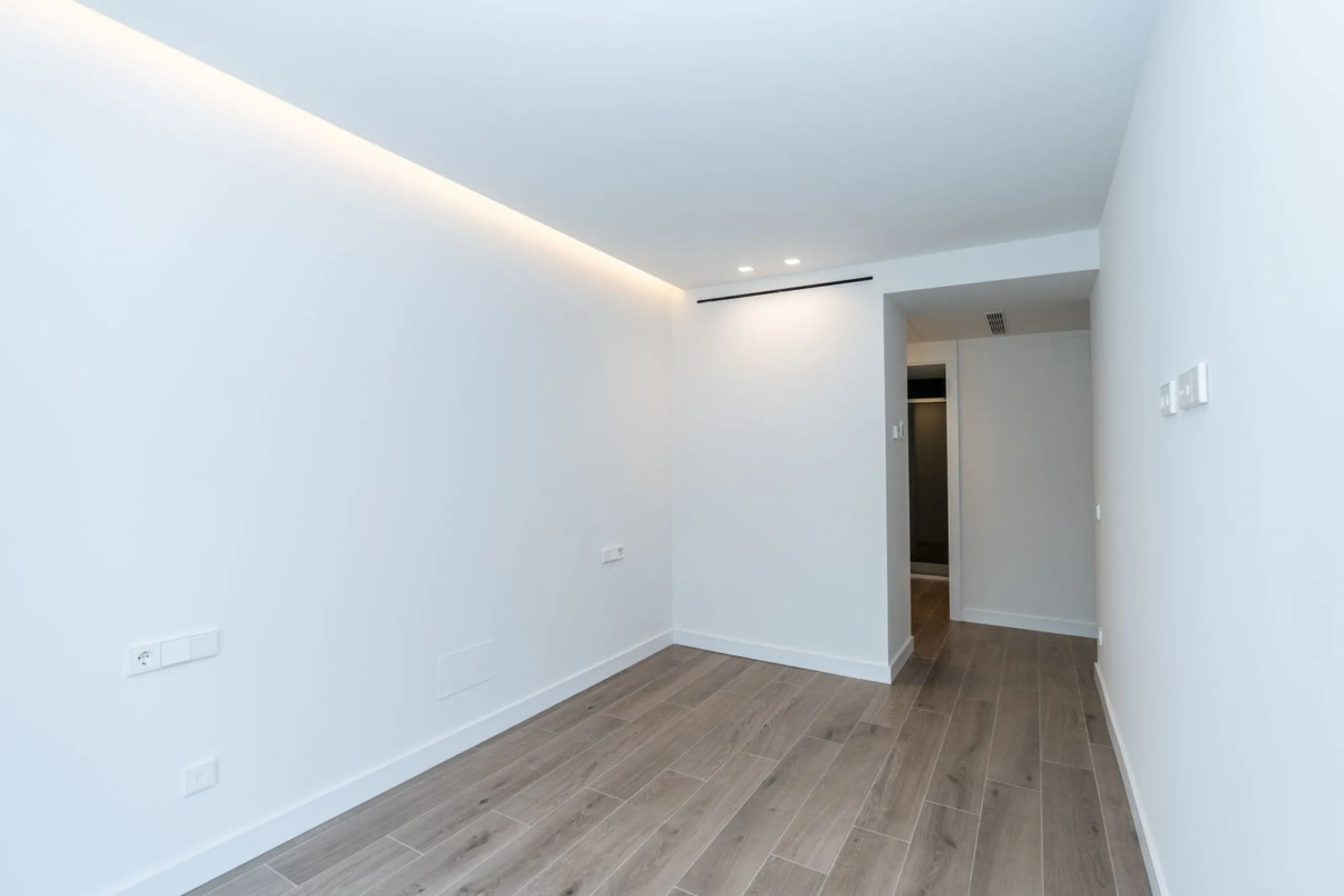 Apartment - Middle Floor Apartment в продаже в Fuengirola, Málaga. В доме 2 спален и 2 ванных комнат. Площадь дома 93 м²