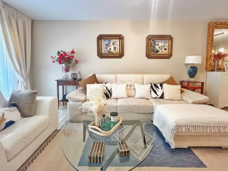Apartment - Ground Floor Apartment в продаже в Marbella, Málaga. В доме 3 спален и 2 ванных комнат. Площадь дома 119 м²