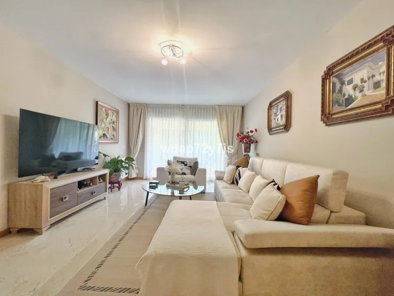 Apartment - Ground Floor Apartment в продаже в Marbella, Málaga. В доме 3 спален и 2 ванных комнат. Площадь дома 119 м²