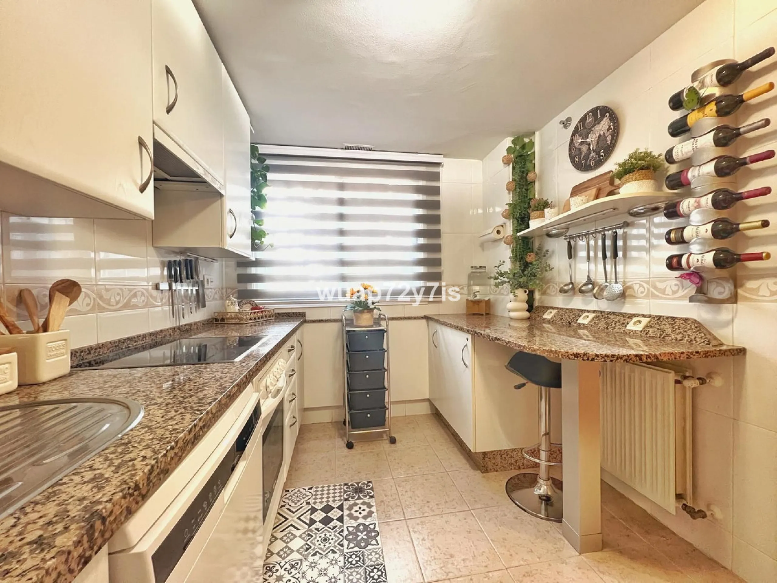 Apartment - Ground Floor Apartment в продаже в Marbella, Málaga. В доме 3 спален и 2 ванных комнат. Площадь дома 119 м²
