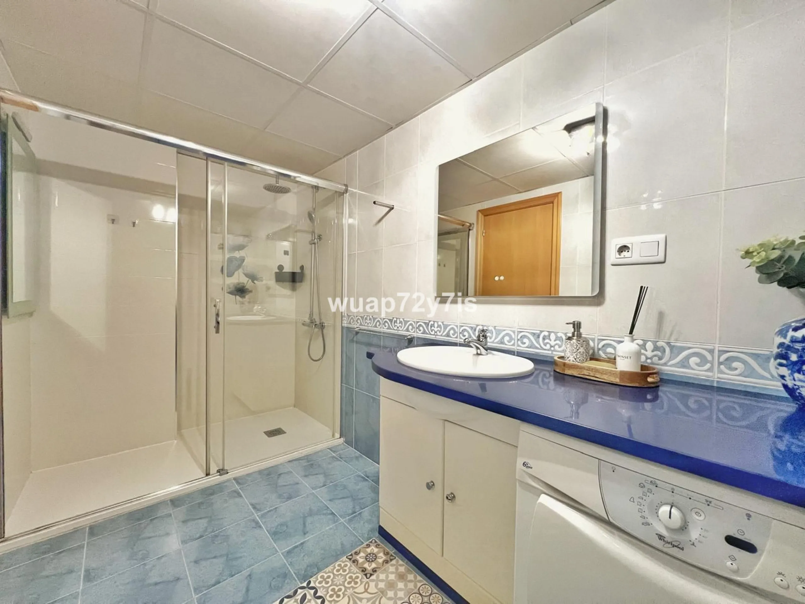 Apartment - Ground Floor Apartment в продаже в Marbella, Málaga. В доме 3 спален и 2 ванных комнат. Площадь дома 119 м²