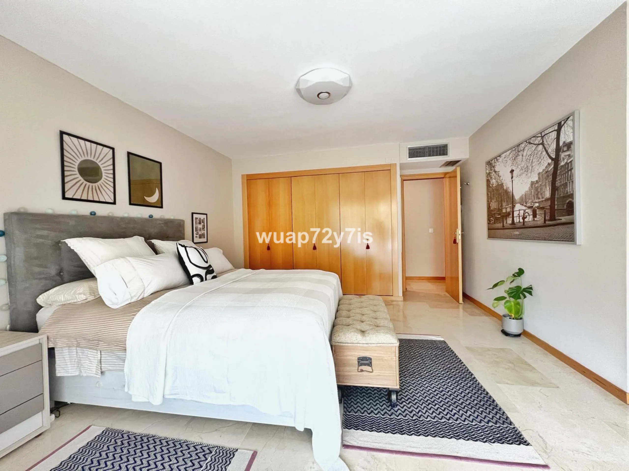 Apartment - Ground Floor Apartment в продаже в Marbella, Málaga. В доме 3 спален и 2 ванных комнат. Площадь дома 119 м²