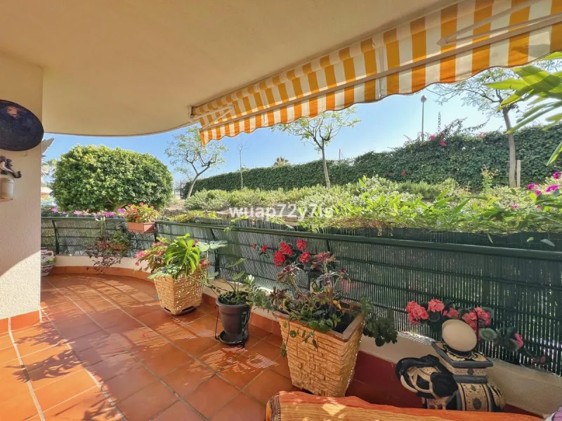 Apartment - Ground Floor Apartment в продаже в Marbella, Málaga. В доме 3 спален и 2 ванных комнат. Площадь дома 119 м²