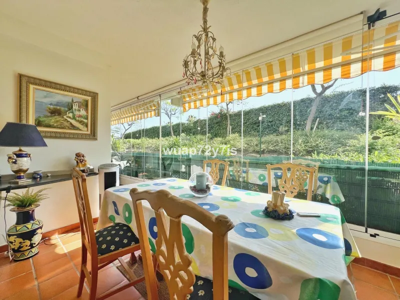 Apartment - Ground Floor Apartment в продаже в Marbella, Málaga. В доме 3 спален и 2 ванных комнат. Площадь дома 119 м²
