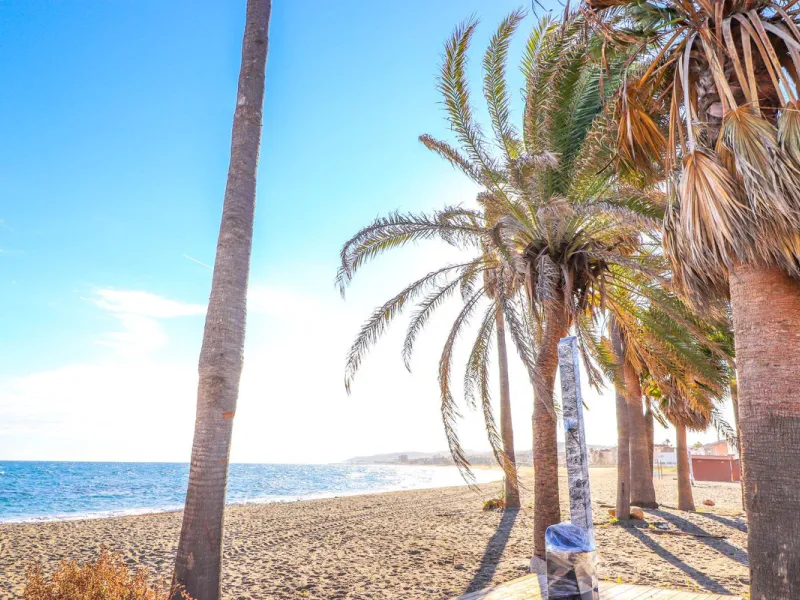 Absolutely beachfront, with uninterrupted panoramic sea views, this completely renovated apartment in Casares Costa sits directly on the beach promenade, offering the perfect blend of modern comfort and unbeatable coastal lifestyle. Stylishly refurbished 