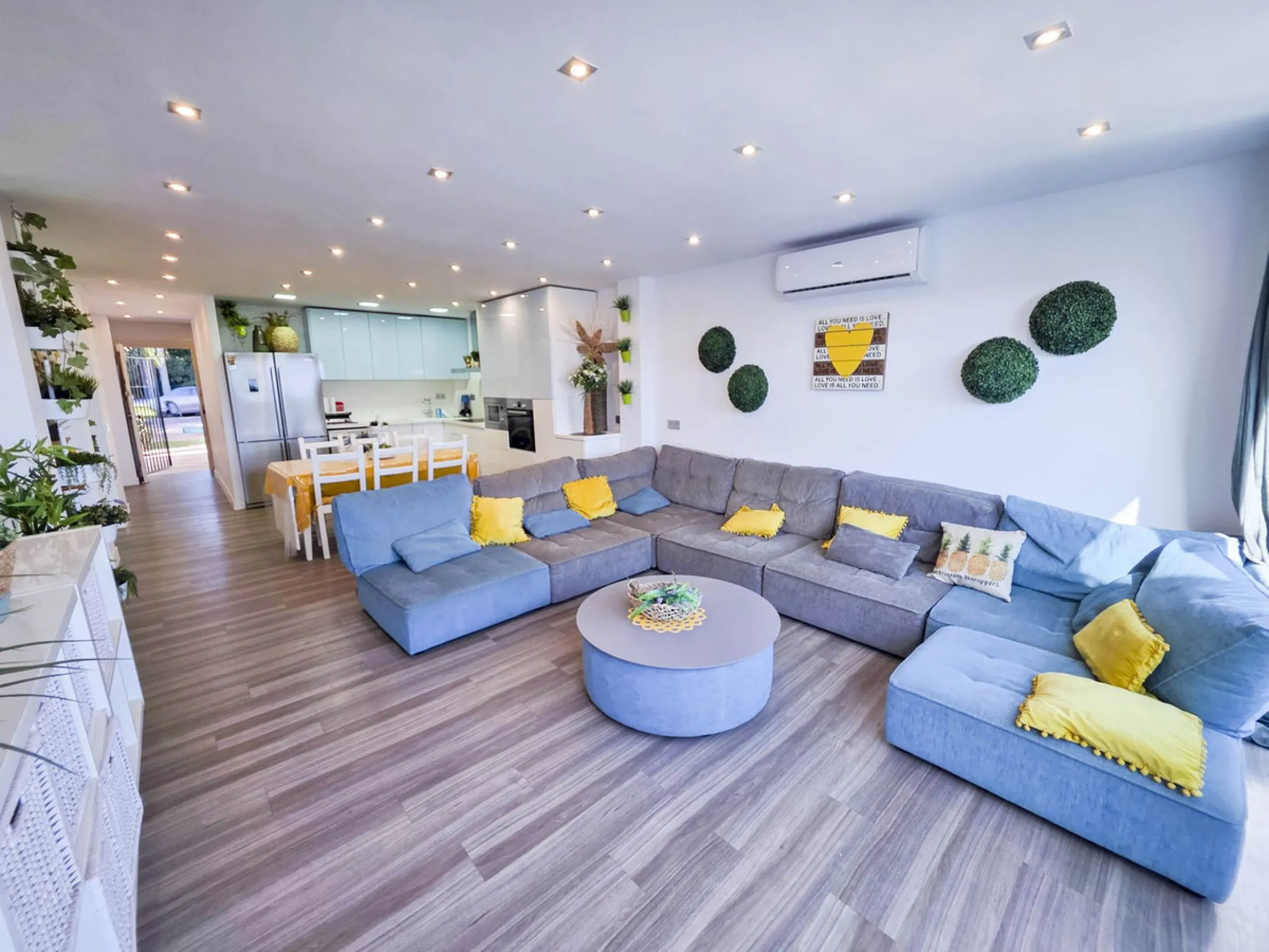 Absolutely beachfront, with uninterrupted panoramic sea views, this completely renovated apartment in Casares Costa sits directly on the beach promenade, offering the perfect blend of modern comfort and unbeatable coastal lifestyle. Stylishly refurbished 