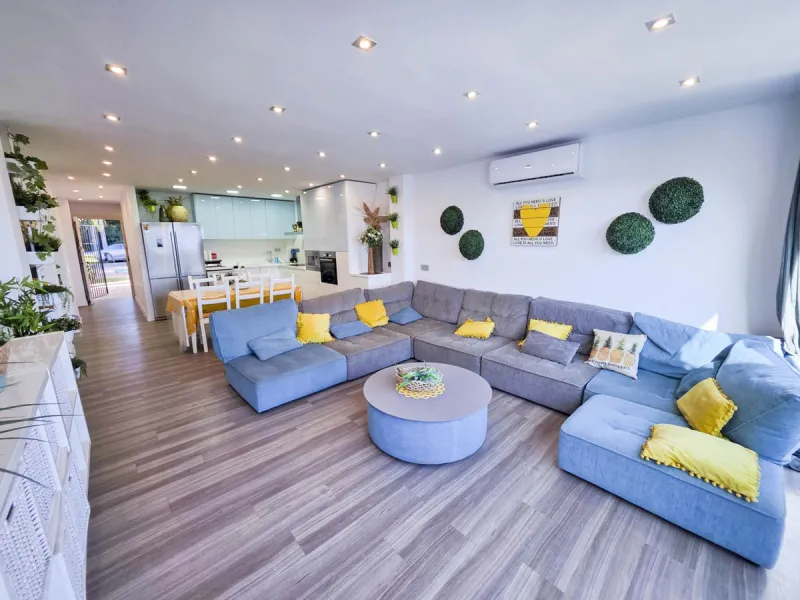 Absolutely beachfront, with uninterrupted panoramic sea views, this completely renovated apartment in Casares Costa sits directly on the beach promenade, offering the perfect blend of modern comfort and unbeatable coastal lifestyle. Stylishly refurbished 