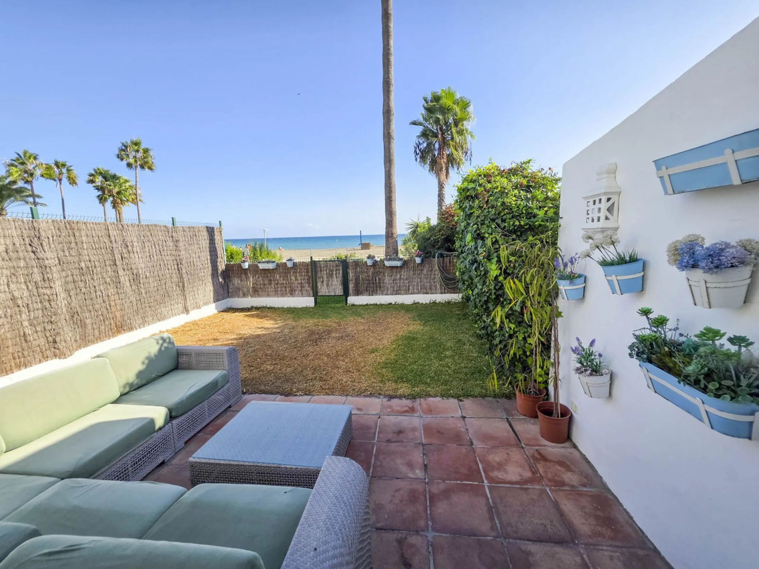 Absolutely beachfront, with uninterrupted panoramic sea views, this completely renovated apartment in Casares Costa sits directly on the beach promenade, offering the perfect blend of modern comfort and unbeatable coastal lifestyle. Stylishly refurbished 