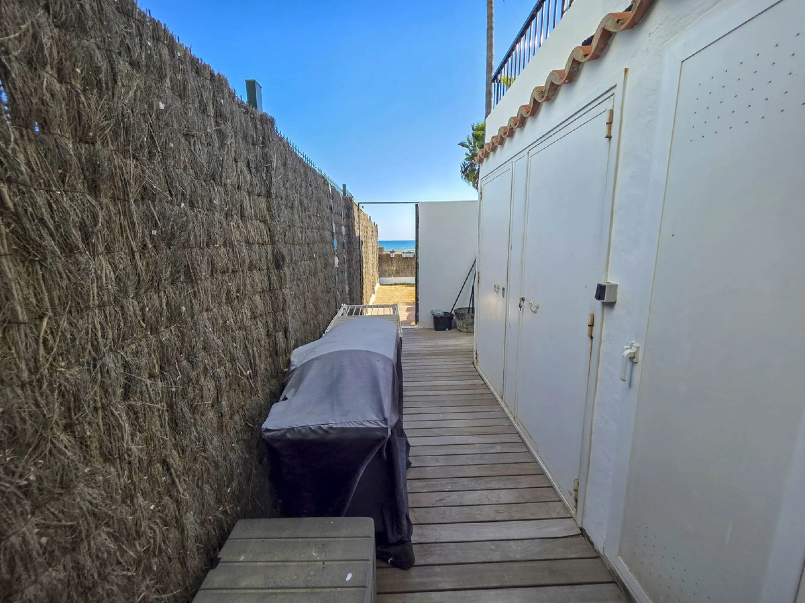 Absolutely beachfront, with uninterrupted panoramic sea views, this completely renovated apartment in Casares Costa sits directly on the beach promenade, offering the perfect blend of modern comfort and unbeatable coastal lifestyle. Stylishly refurbished 