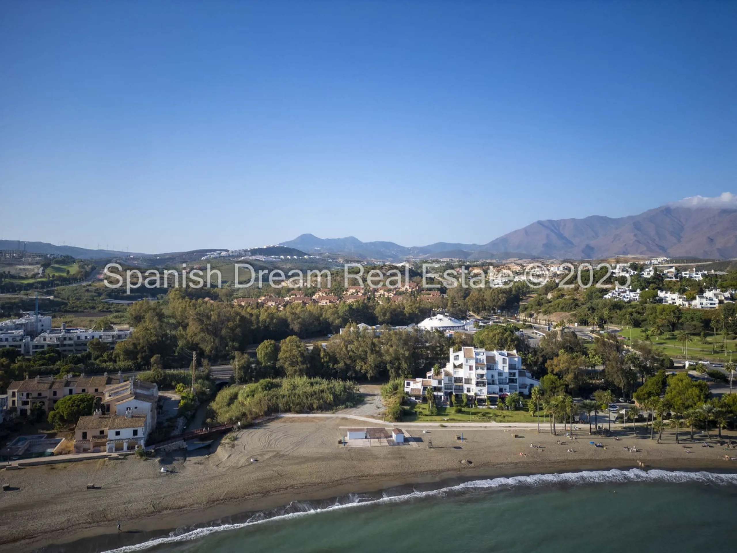 Absolutely beachfront, with uninterrupted panoramic sea views, this completely renovated apartment in Casares Costa sits directly on the beach promenade, offering the perfect blend of modern comfort and unbeatable coastal lifestyle. Stylishly refurbished 