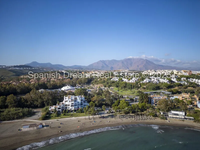 Absolutely beachfront, with uninterrupted panoramic sea views, this completely renovated apartment in Casares Costa sits directly on the beach promenade, offering the perfect blend of modern comfort and unbeatable coastal lifestyle. Stylishly refurbished 