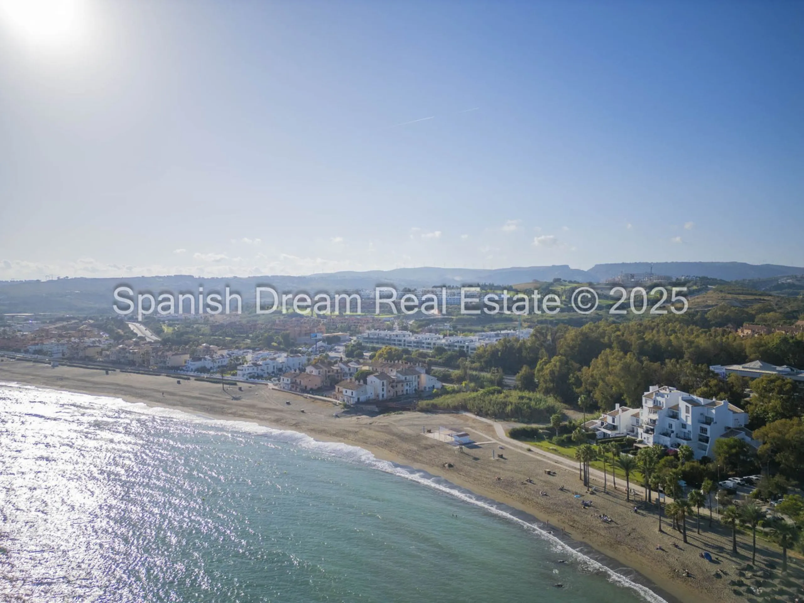 Absolutely beachfront, with uninterrupted panoramic sea views, this completely renovated apartment in Casares Costa sits directly on the beach promenade, offering the perfect blend of modern comfort and unbeatable coastal lifestyle. Stylishly refurbished 