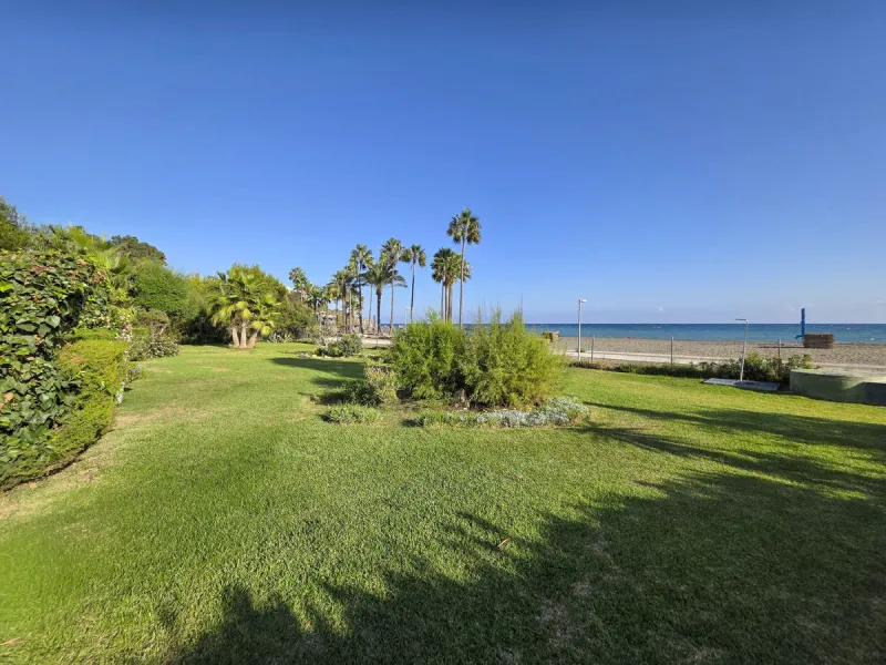 Absolutely beachfront, with uninterrupted panoramic sea views, this completely renovated apartment in Casares Costa sits directly on the beach promenade, offering the perfect blend of modern comfort and unbeatable coastal lifestyle. Stylishly refurbished 