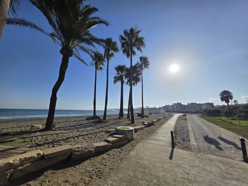 Absolutely beachfront, with uninterrupted panoramic sea views, this completely renovated apartment in Casares Costa sits directly on the beach promenade, offering the perfect blend of modern comfort and unbeatable coastal lifestyle. Stylishly refurbished 