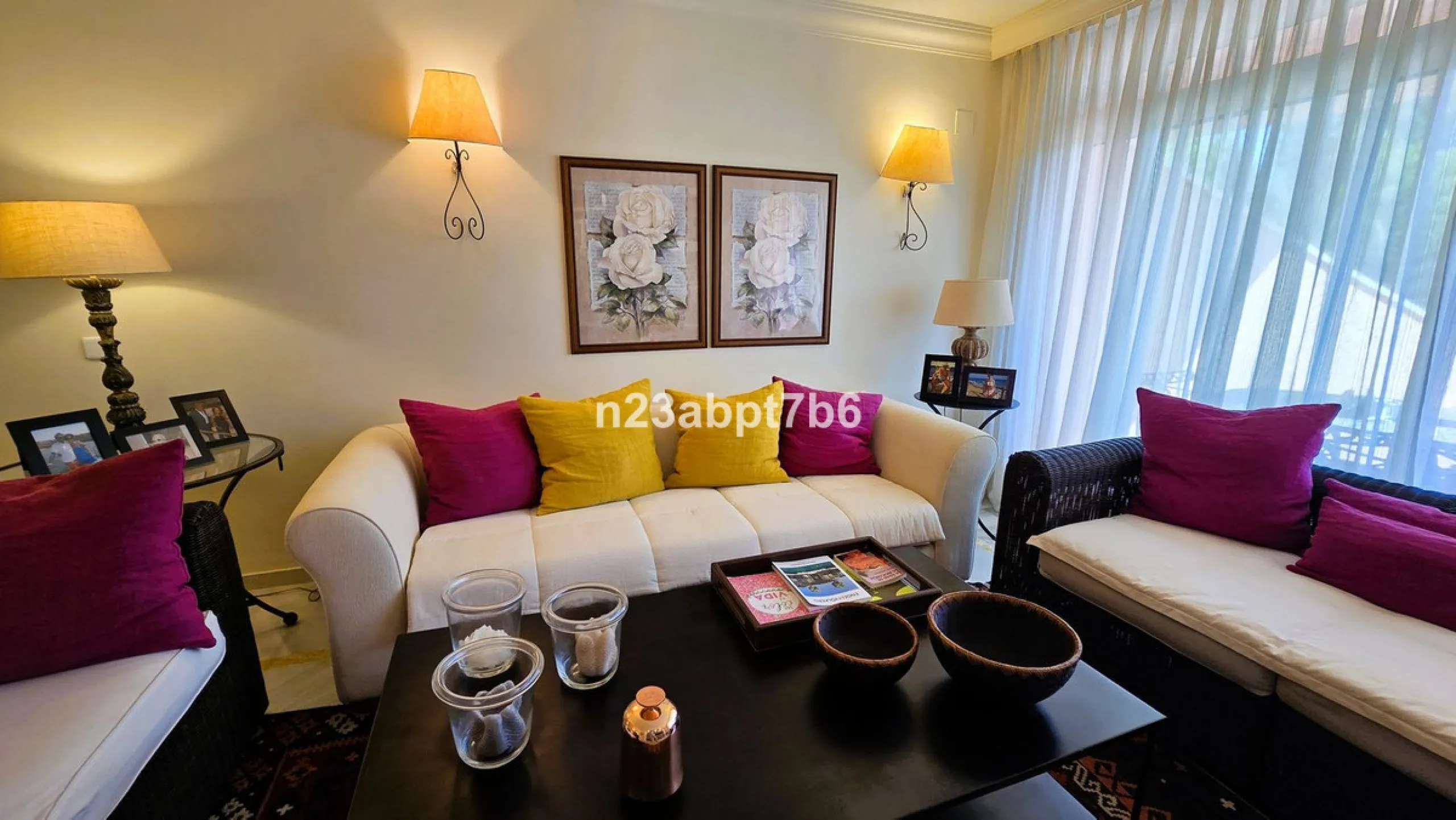 Welcome to this beautifully presented 2-bedroom, 2-bathroom apartment for sale in Magna Marbella, one of the most sought-after residential developments in the heart of Nueva Andalucía's Golf Valley, Marbella.