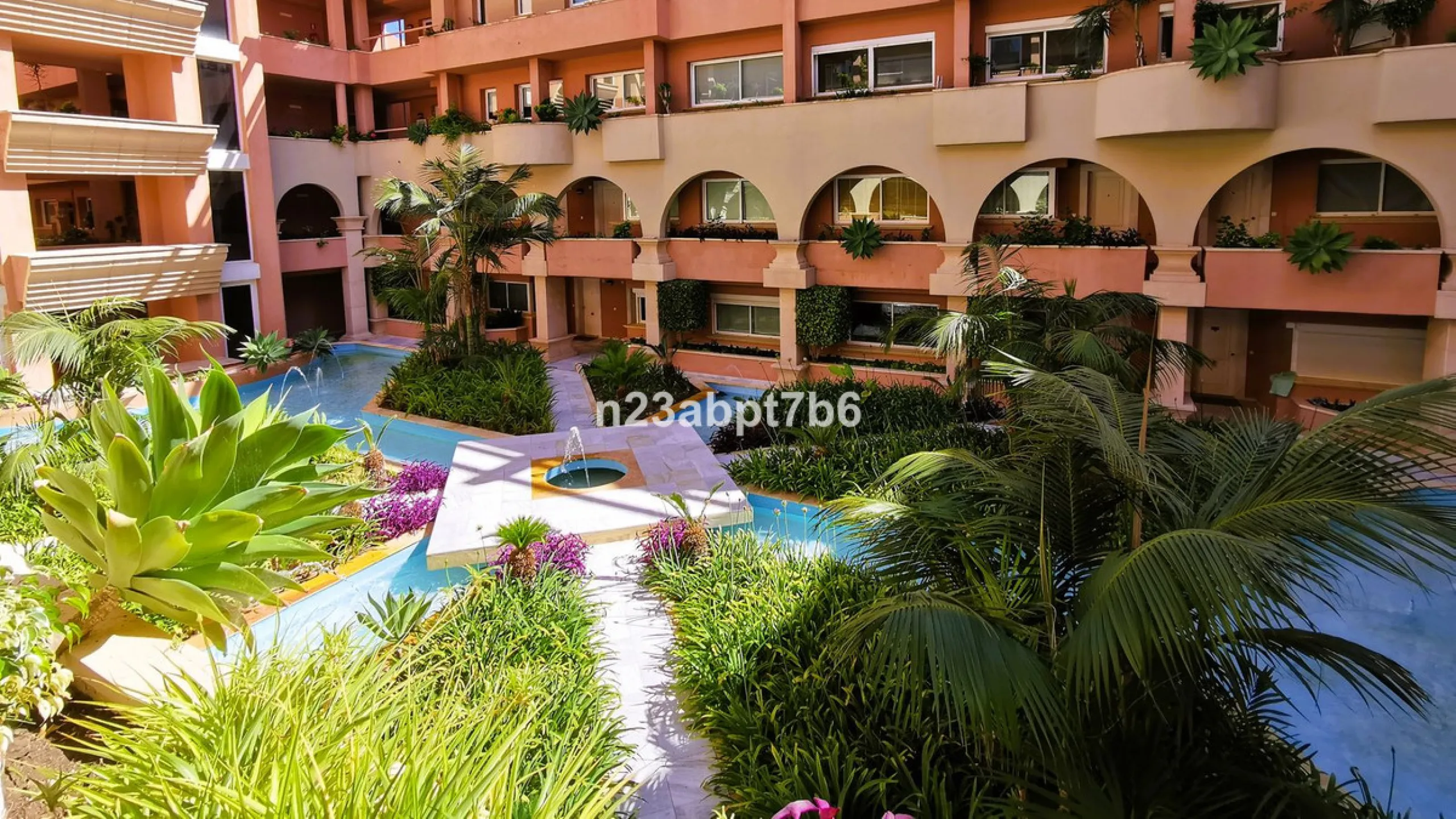 Welcome to this beautifully presented 2-bedroom, 2-bathroom apartment for sale in Magna Marbella, one of the most sought-after residential developments in the heart of Nueva Andalucía's Golf Valley, Marbella.