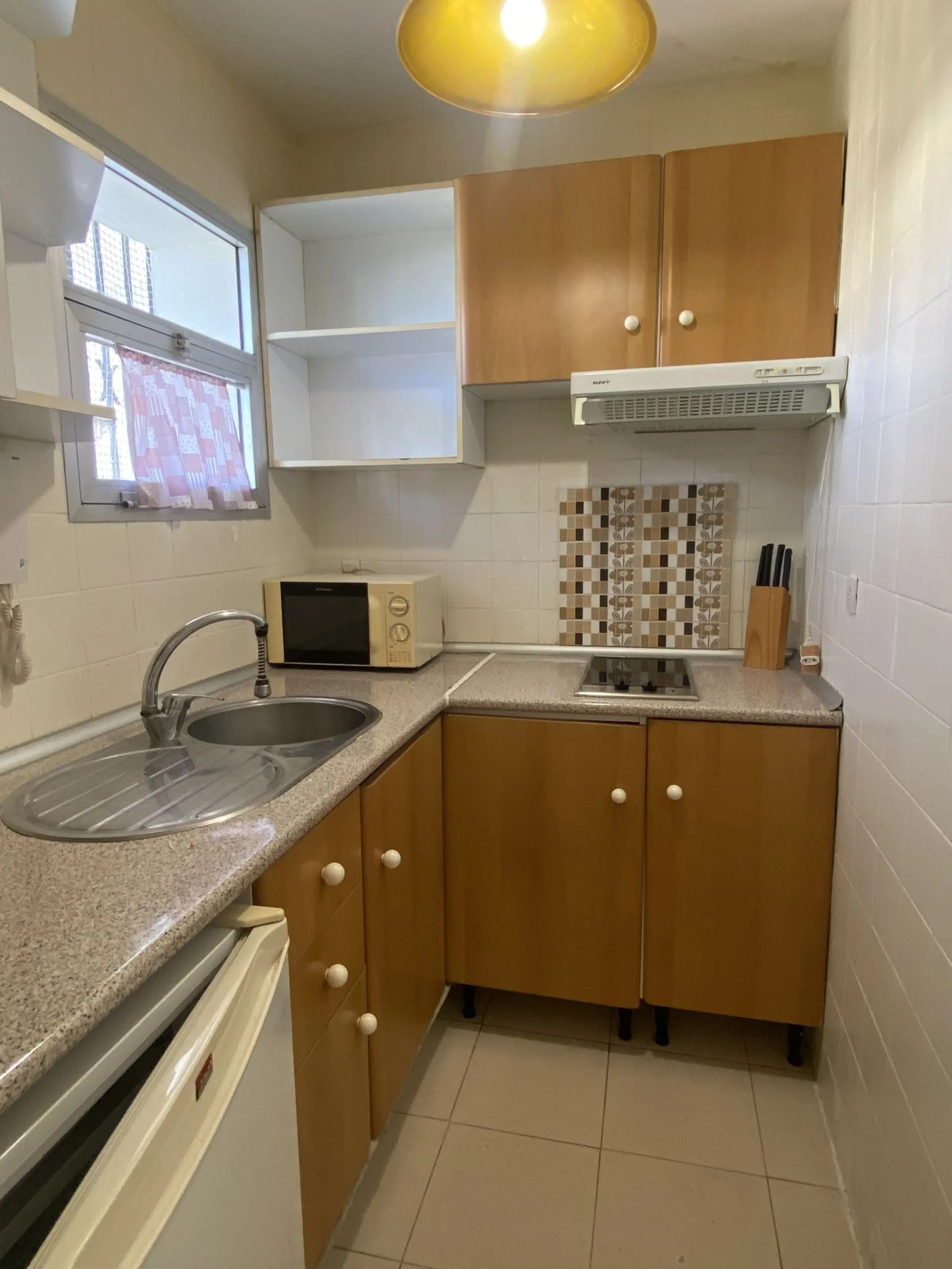 Apartment - Middle Floor Apartment в продаже в Marbella, Málaga. В доме 1 спален и 1 ванных комнат. Площадь дома 51 м²